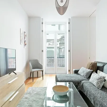 Spacious 1 Bedroom Apartment Near Baixa Lisbon Exterior photo